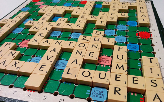 scrabble jogo de tabuleiro palavras cruzadas